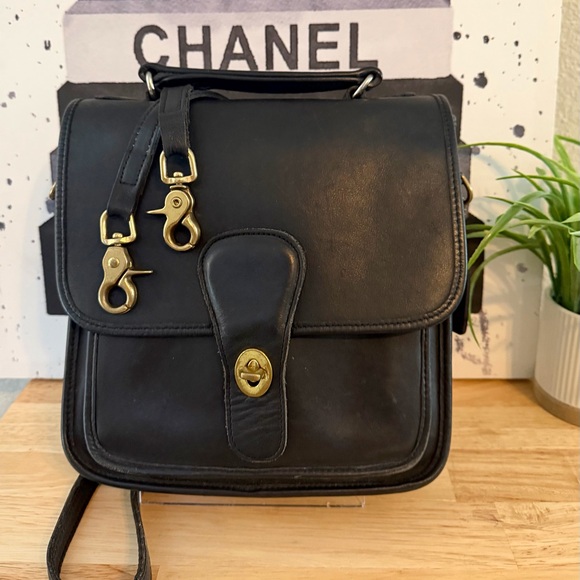 COACH Vintage Station Bag Black Glove Tanned Leather. - Picture 14 of 14